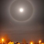halo lunar